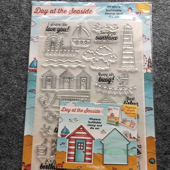 Cardmaking & Papercraft Magazine - Picture 7 of 7